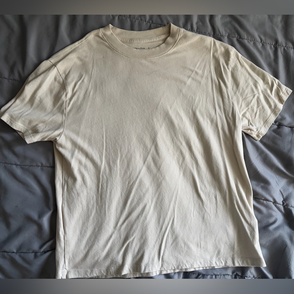 Abercrombie & Fitch women’s Beige Short Sleeve Tee